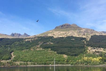 Twostones Self Catering Cottage Arrochar Exteriör bild
